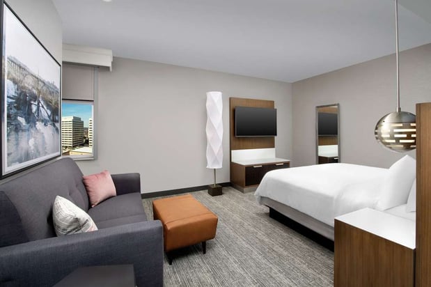 Images Embassy Suites by Hilton Knoxville Downtown