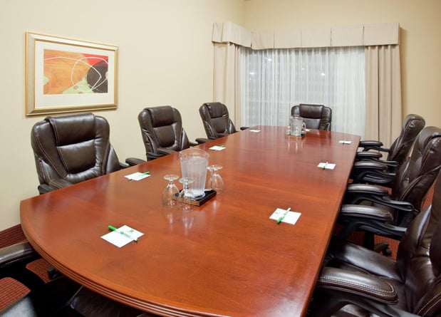 Images Holiday Inn & Suites Oakland - Airport by IHG