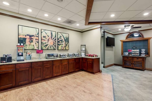 Images Best Western Plus Wooster Hotel & Conference Center