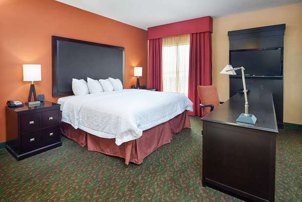 Images Hampton Inn & Suites Waco-South