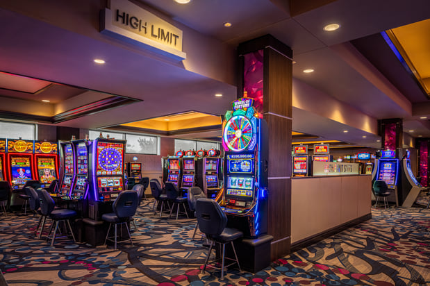 Images Harrah's Council Bluffs Hotel and Casino - A Caesars Rewards Destination