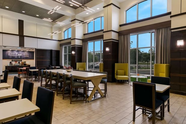 Images Hampton Inn & Suites Wilmington Christiana