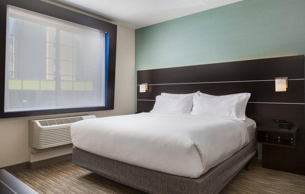 Images Holiday Inn Express & Suites Eugene Downtown - University by IHG