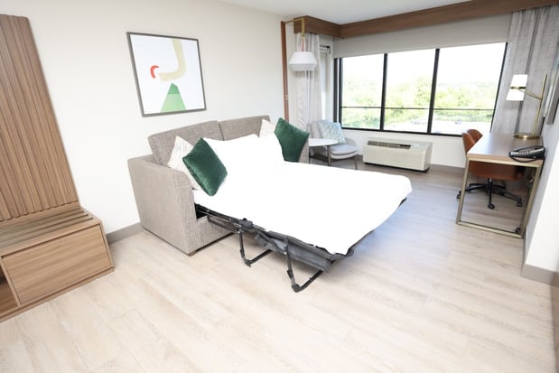 Images Holiday Inn St. Louis-Fairview Heights by IHG