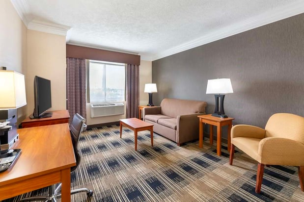 Images Best Western The Inn at Rochester Airport