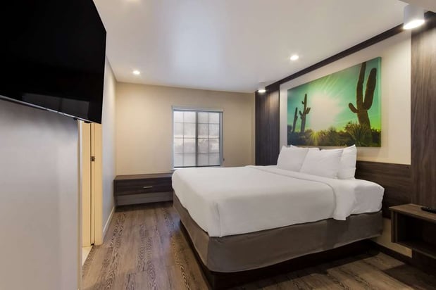 Images SureStay Plus by Best Western Tempe University