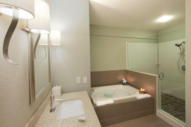 Images Hotel Indigo Waco - Baylor by IHG