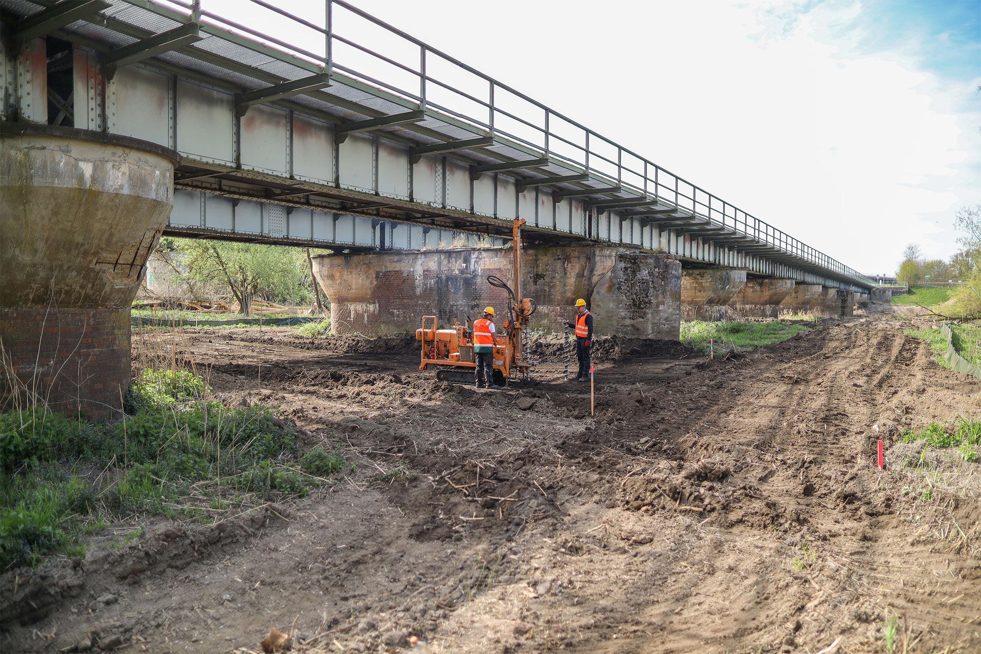 Kampfmittelfreiheitsbescheinigung zum Bau der Oderbrücke in Küstrin Kietz