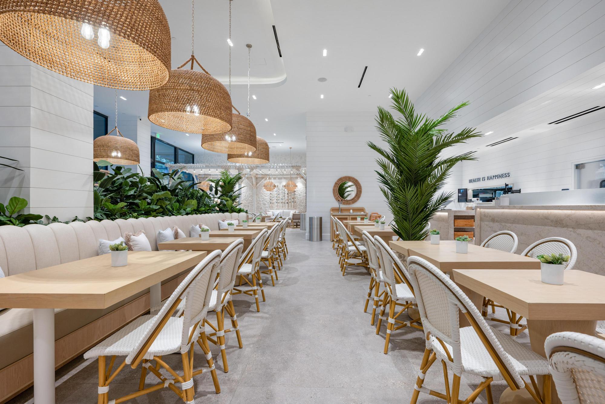 Pura Vida Miami Water Street Exterior 