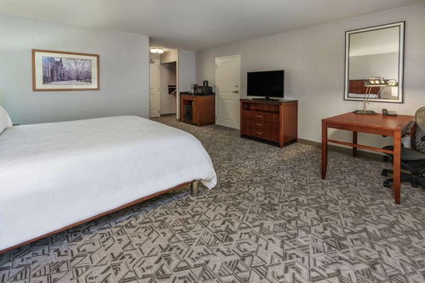 Images Hilton Garden Inn Blacksburg University