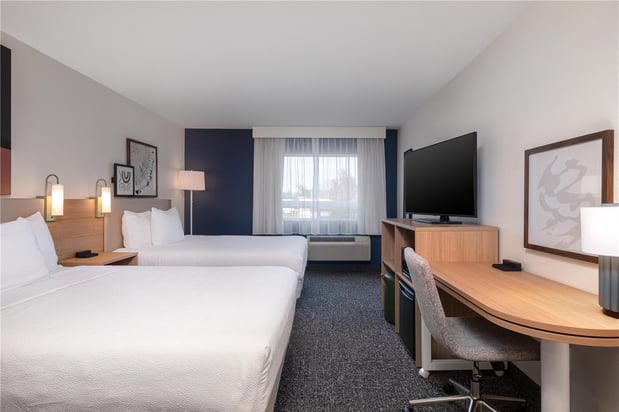 Images Spark by Hilton Springfield Eugene