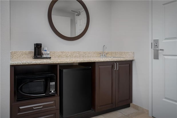 Images Hampton Inn & Suites Omaha-Downtown