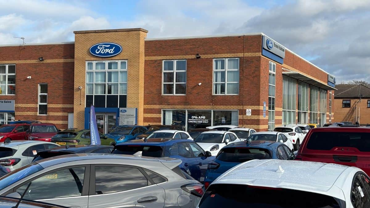 Images Evans Halshaw Ford Ashton under Lyne