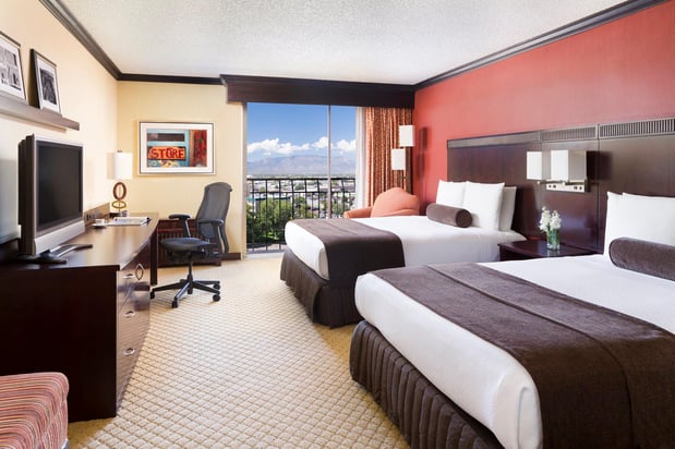Images Crowne Plaza Albuquerque by IHG