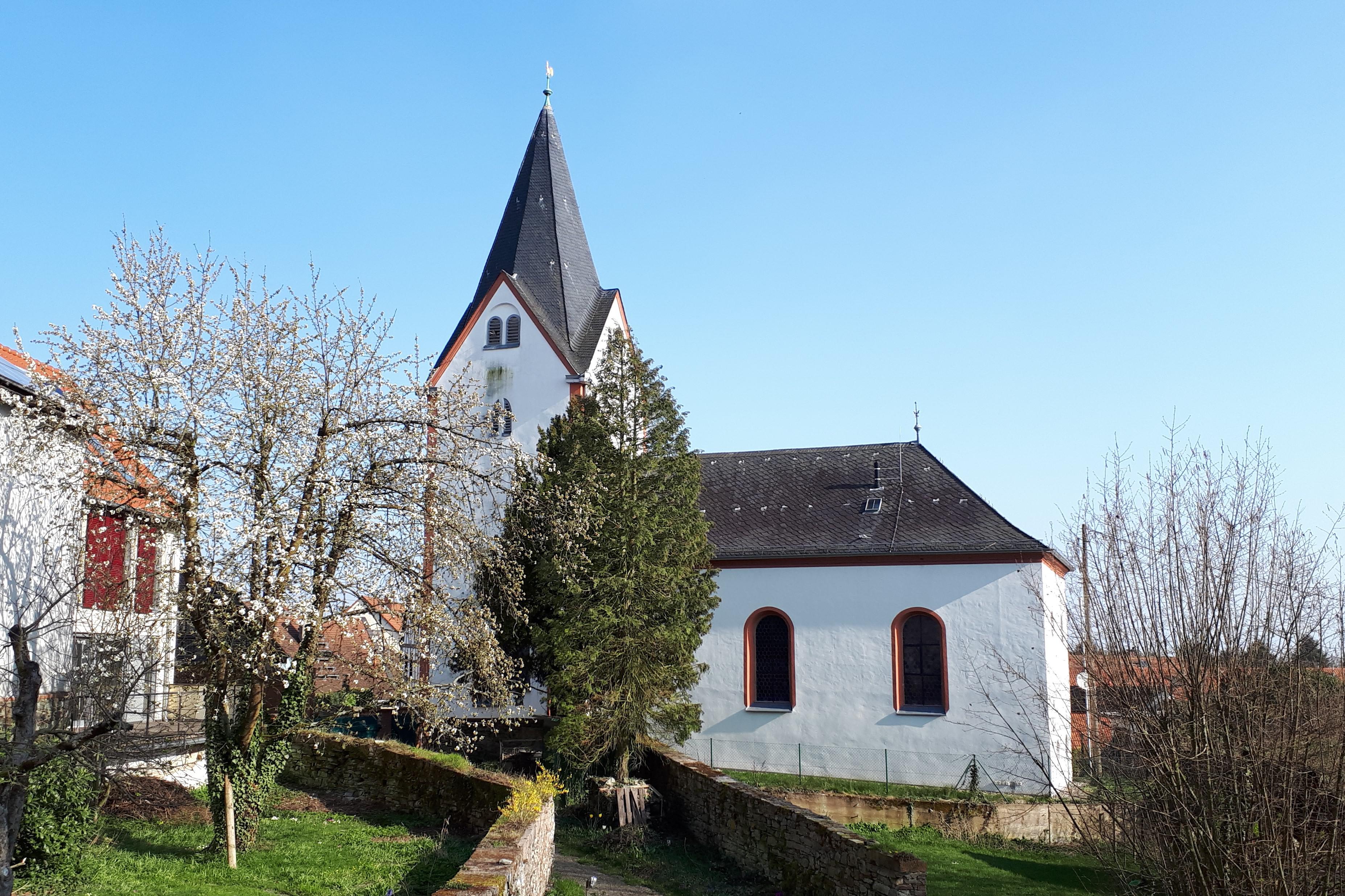 Bilder Evangelische Kirche Kloppenheim - Evangelische Bodelschwingh-Kirchengemeinde Wiesbaden-Kloppenheim/Hessloch