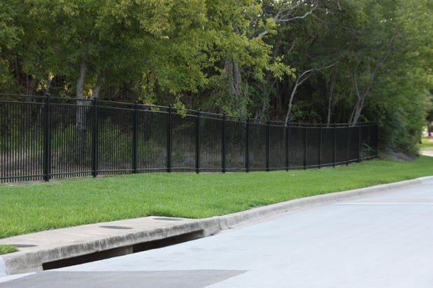 Images Buzz Custom Fence