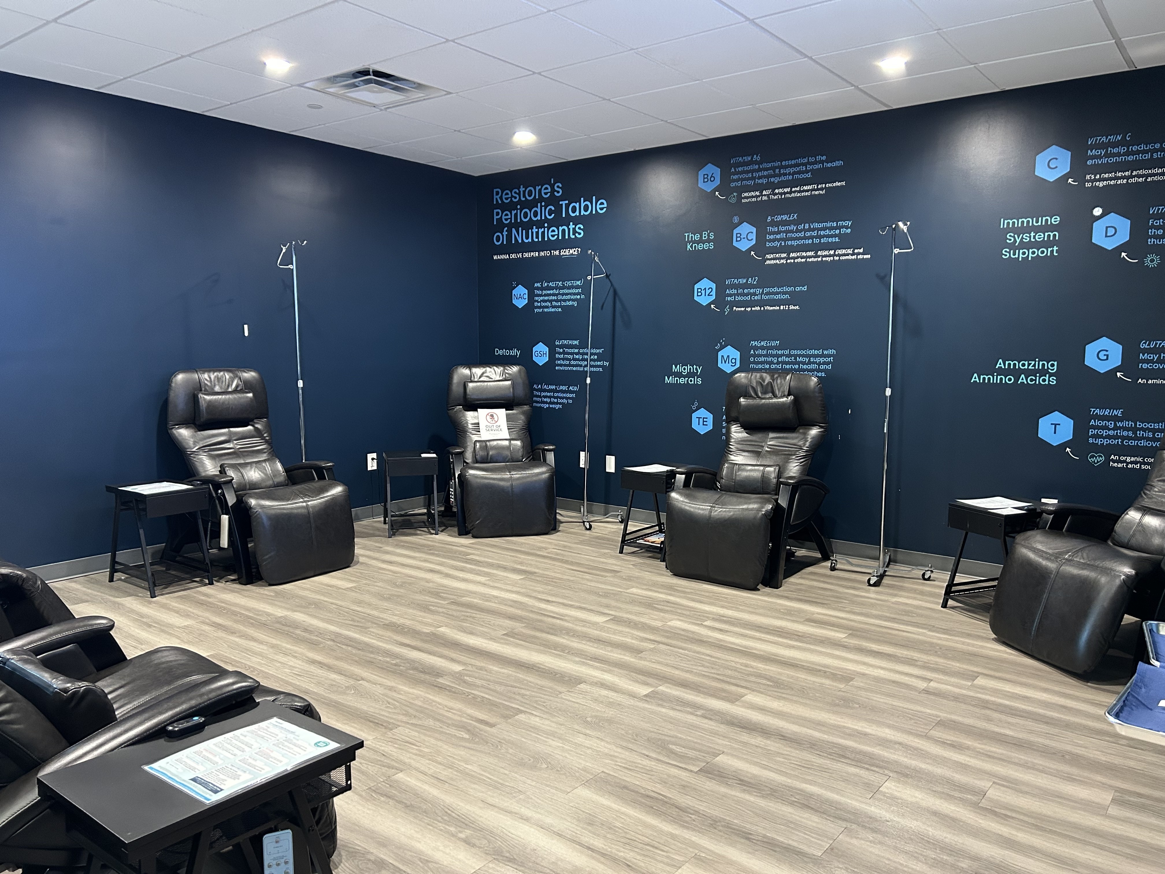 IV Lounge