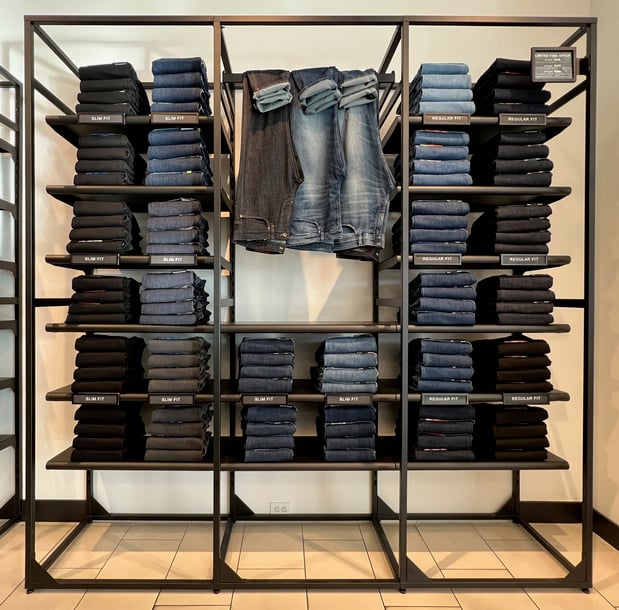 Images BOSS Outlet - Gilroy