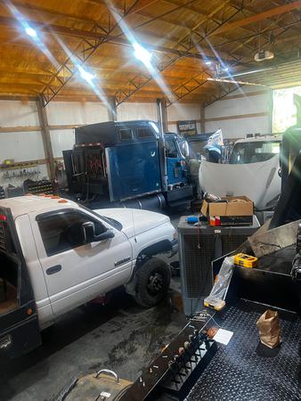Images White's Truck and Trailer Repair