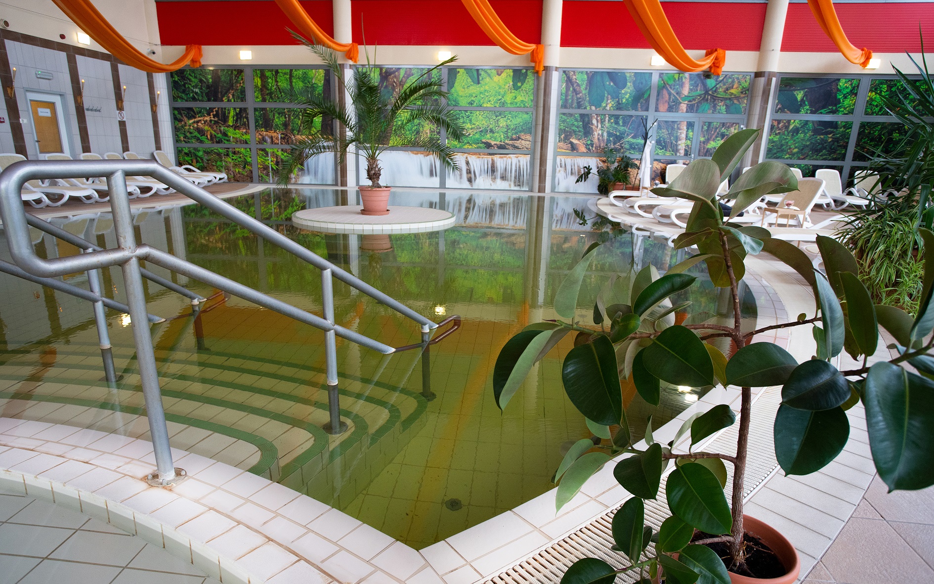 Images Szentesi Sport- és Üdülőközpont Nonprofit Kft.