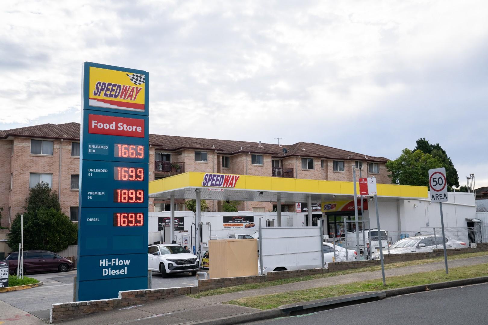 Images SPEEDWAY REGENTS PARK