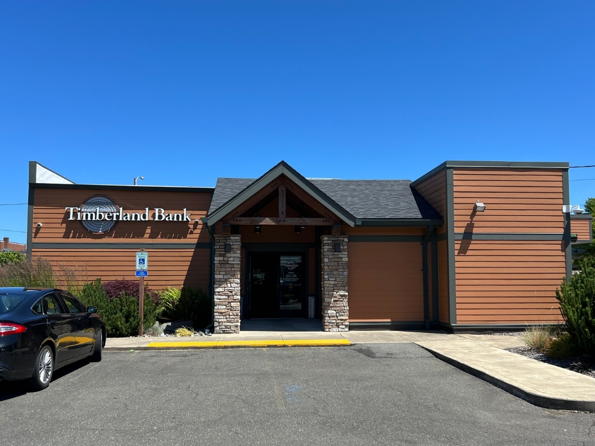 Timberland Bank in Downtown Aberdeen 