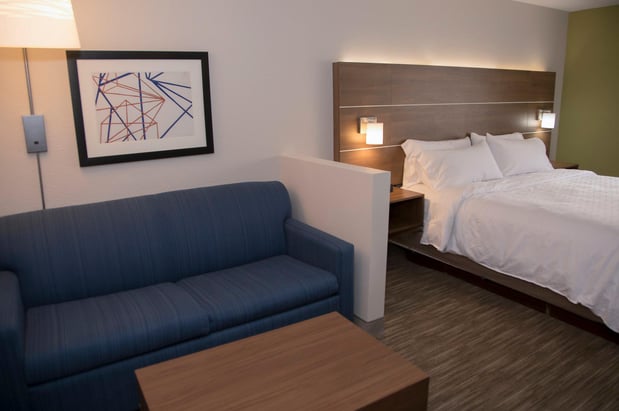 Images Holiday Inn Express & Suites Colorado Springs North by IHG
