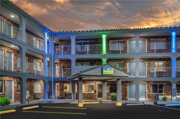 Images SureStay by Best Western Summersville