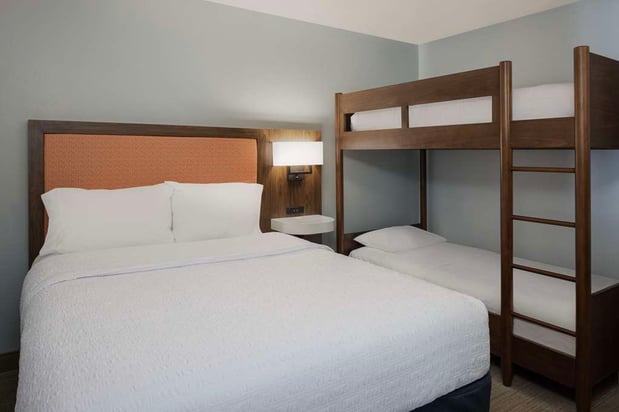 Images Hampton Inn & Suites Myrtle Beach/Oceanfront