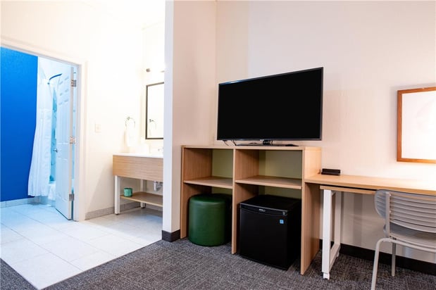 Images Spark by Hilton Lafayette South