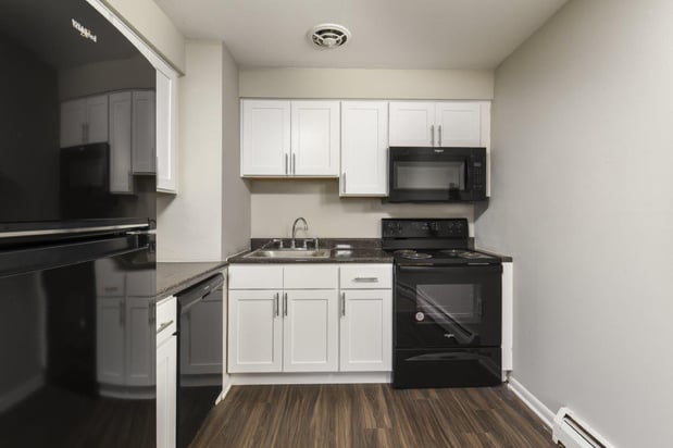 Images Aston Pointe Apartment Homes