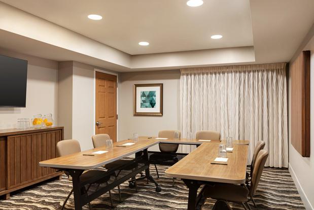 Images Staybridge Suites Fort Wayne by IHG
