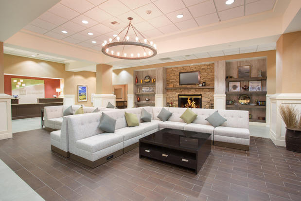 Images Holiday Inn Colorado Springs Airport by IHG