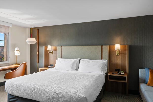 Images Holiday Inn Niagara Falls State Park Entry by IHG