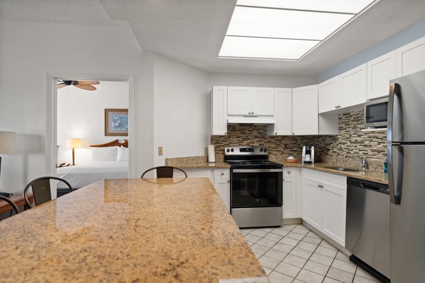 Images Holiday Inn & Suites Clearwater Beach S-Harbourside by IHG