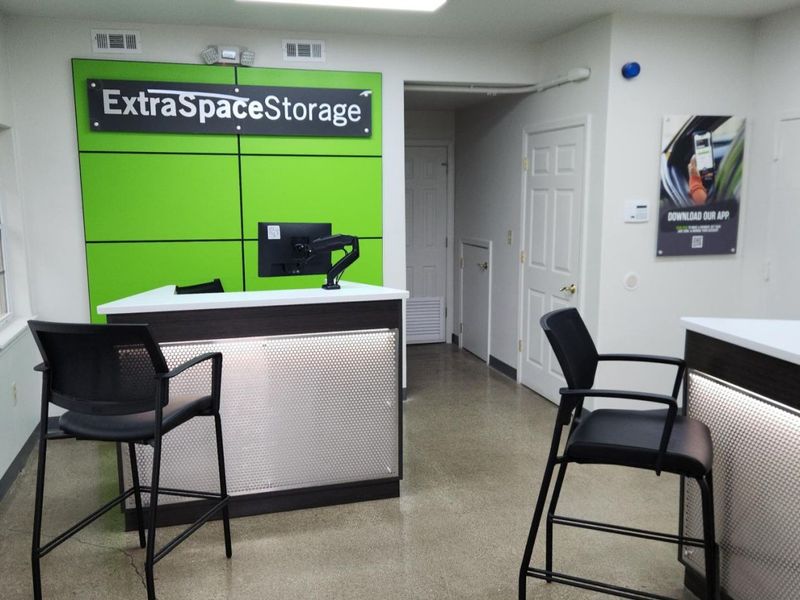 Images Extra Space Storage
