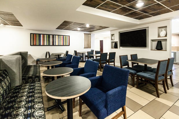 Images Holiday Inn Express & Suites Nashville - Brentwood I-65 by IHG