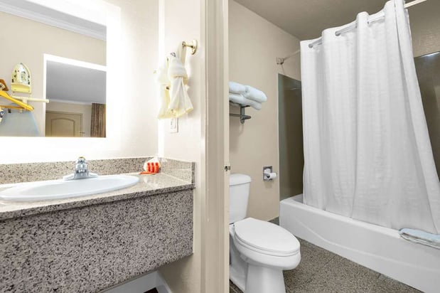 Images SureStay by Best Western San Francisco Marina District
