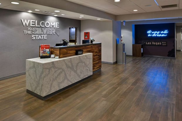 Images Hampton Inn & Suites Las Vegas Airport