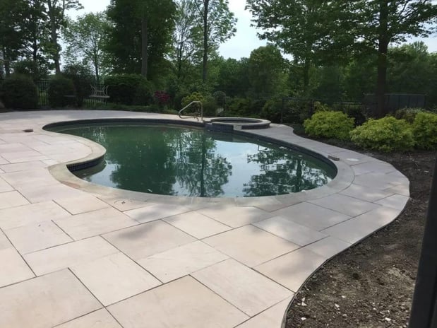 Images Leone's Landscaping & Construction