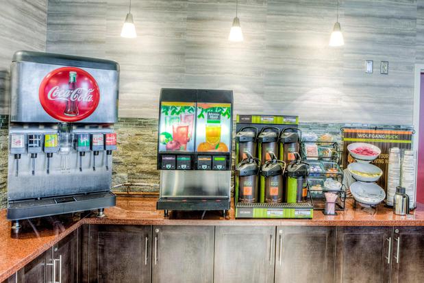 Images Staybridge Suites Columbus OSU-Medical Center by IHG