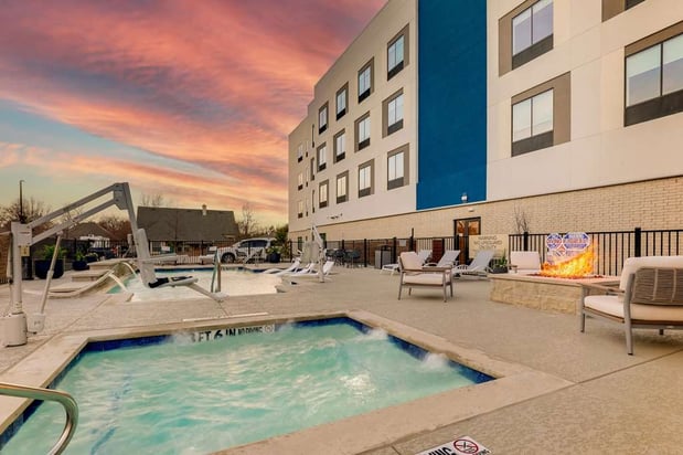 Images Hampton Inn & Suites Weatherford
