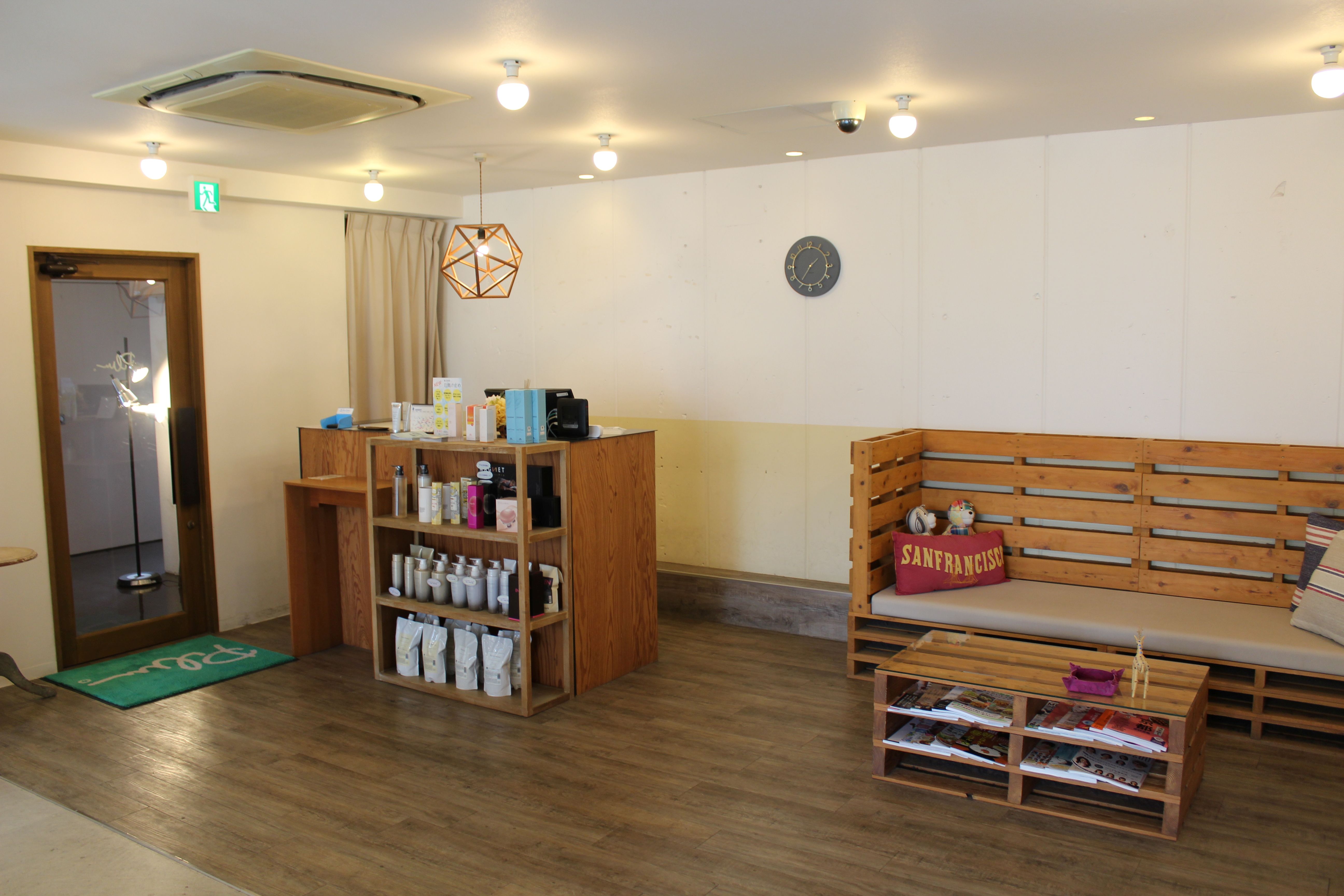 Images PLUS 六地蔵店