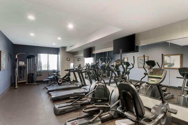 Images Best Western Plus Gardena Inn & Suites