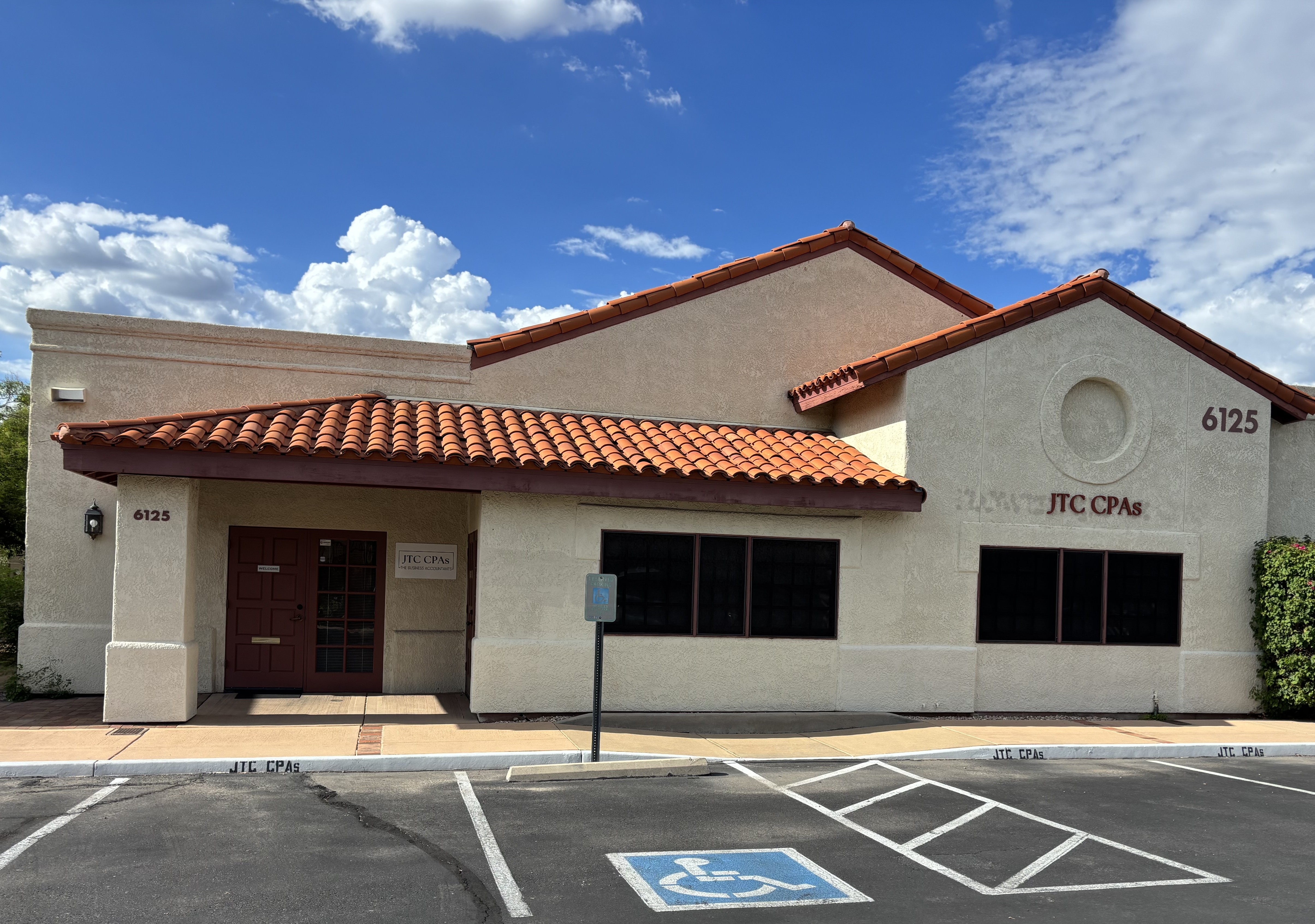Exterior of the building for JTC CPAs in Tucson