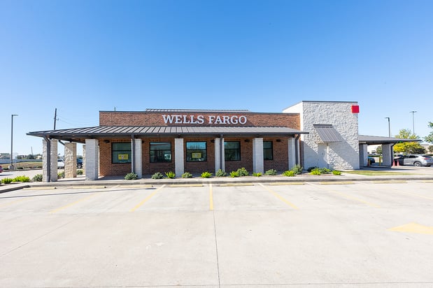 Images Wells Fargo Bank