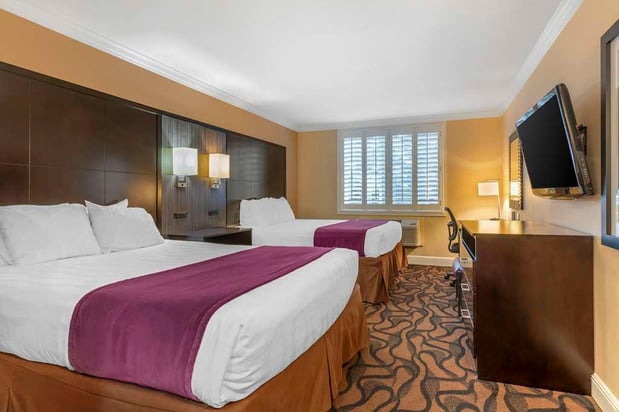 Images Best Western Plus Airport Plaza