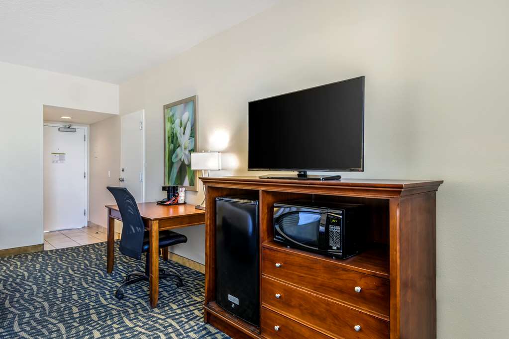 King Guest Room Best Western Cocoa Beach Hotel & Suites Cocoa Beach (321)783-7621
