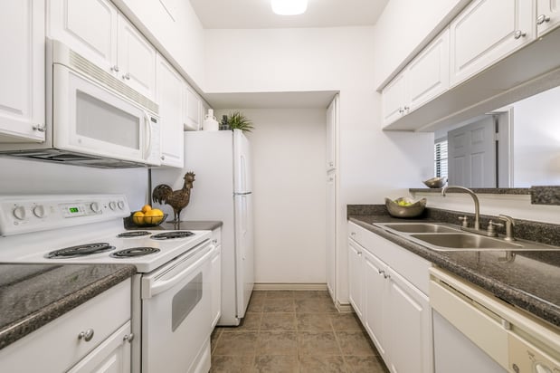 Images Stoneleigh on Spring Creek Apartments