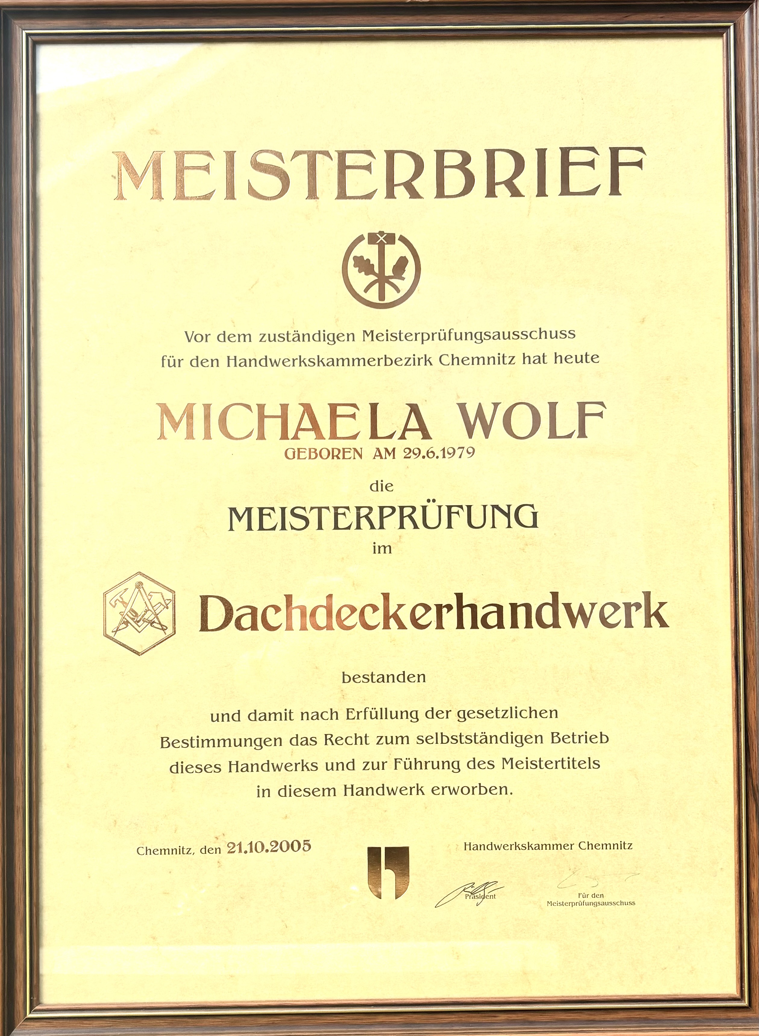 Michaela Wolf Dachdeckermeisterin in Annaberg Buchholz - Logo